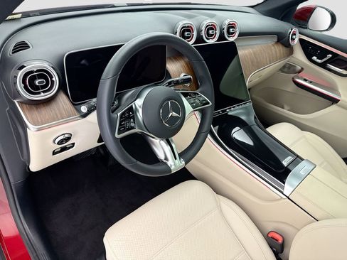 Certified 2026 Mercedes-Benz GLC 300 4MATIC image 9