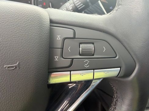 Used 2023 Cadillac XT6 Premium Luxury w/ Technology Package AWD/4WD image 19
