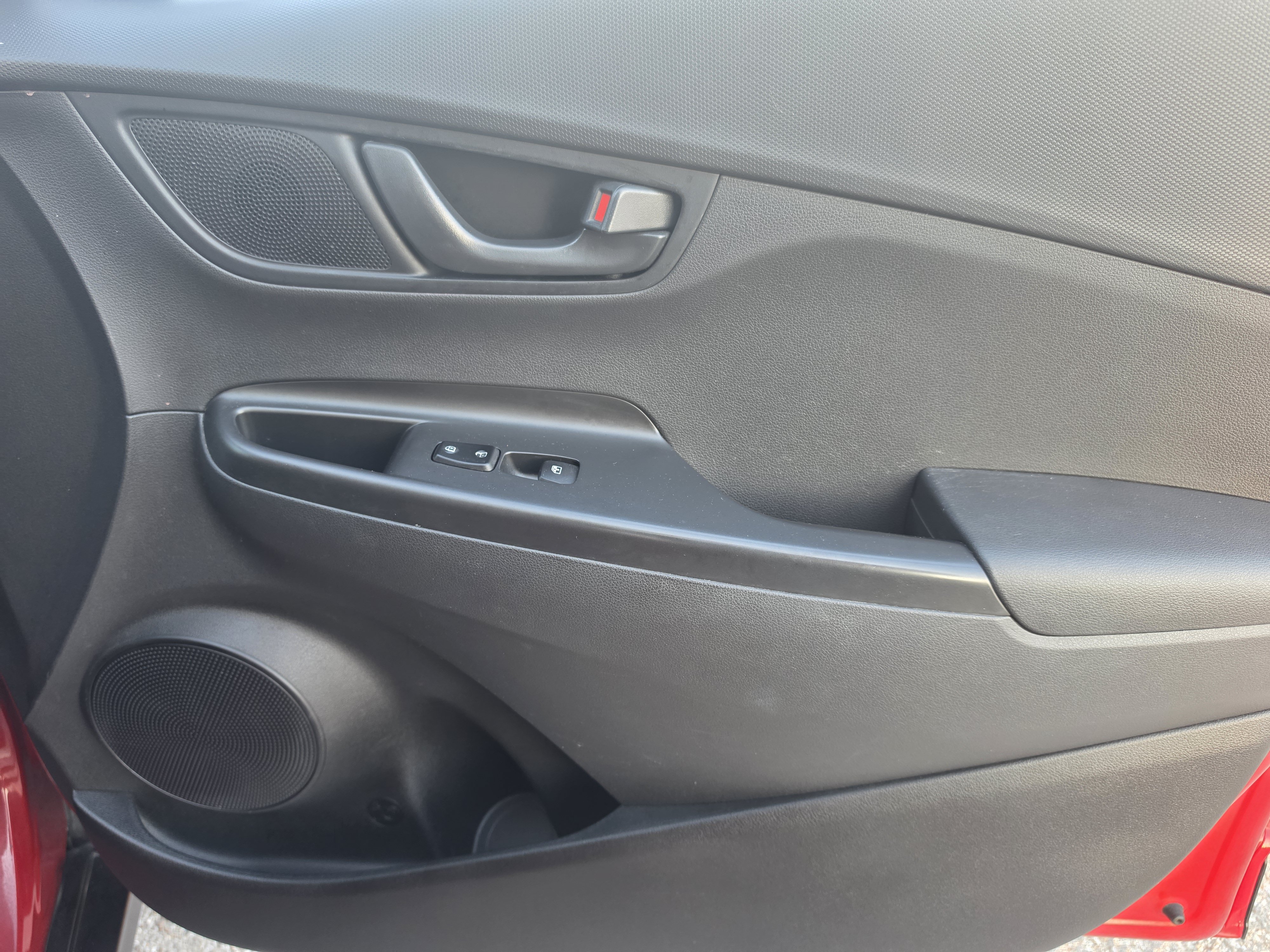 Used 2021 Hyundai Kona SEL FWD image 11
