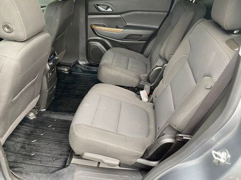 Used 2021 GMC Acadia SLE w/ Driver Convenience Package image 17