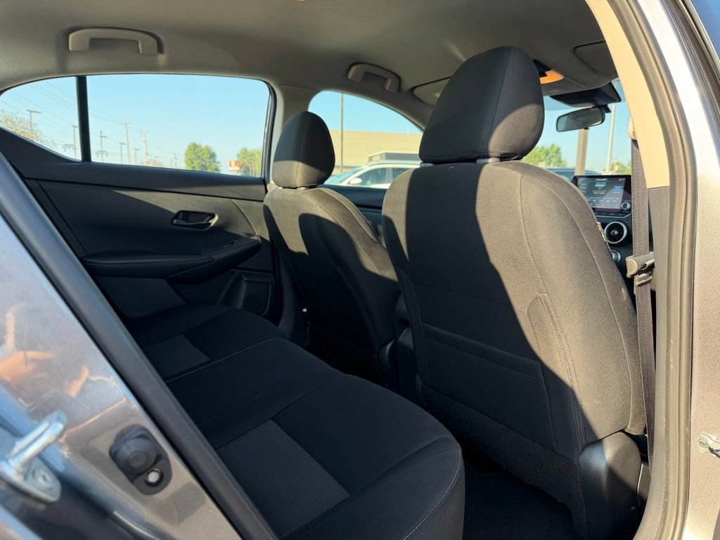Used 2025 Nissan Sentra SV FWD image 27
