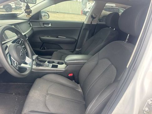 Used 2020 Kia Optima LX FWD image 9