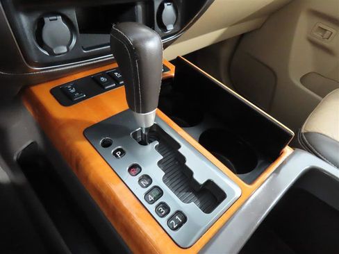 Used 2013 Nissan Armada Platinum w/ Platinum Reserve Pkg image 25