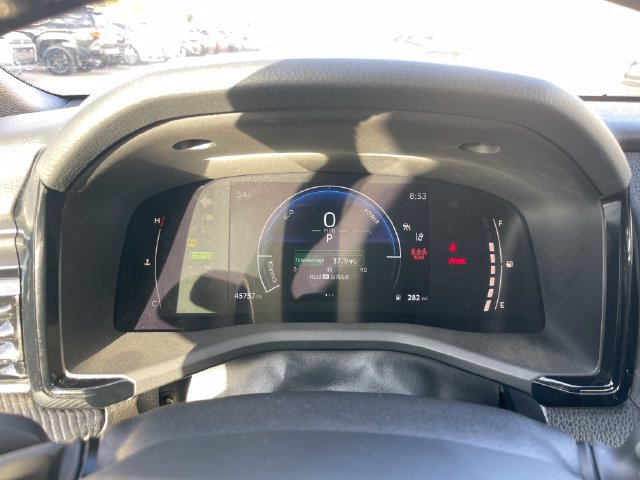 Used 2025 Toyota Camry SE FWD image 9