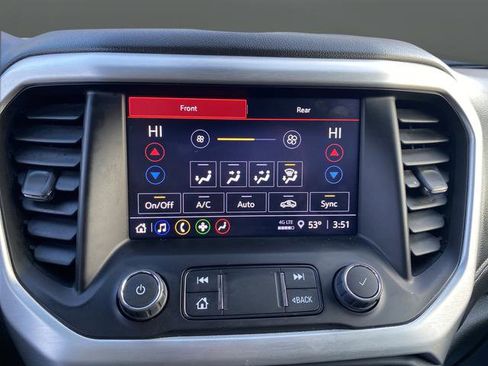 Used 2023 GMC Acadia SLE image 7