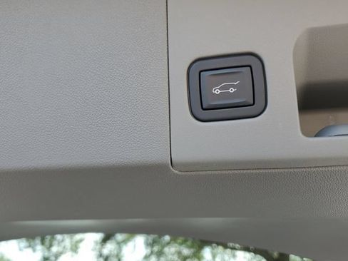 Certified 2024 Cadillac XT5 Premium Luxury w/ Technology Package FWD image 26