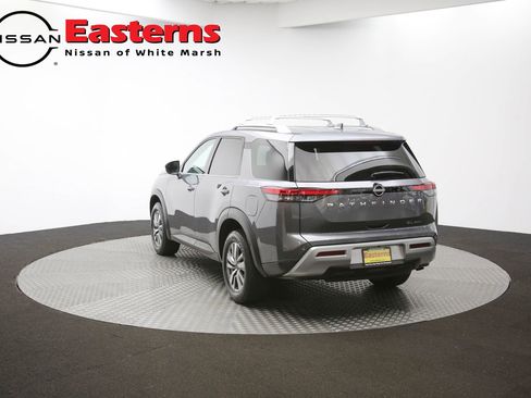 Used 2023 Nissan Pathfinder SL AWD/4WD image 64