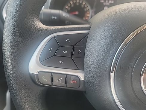 Used 2019 Jeep Renegade Sport w/ Sport Appearance Group AWD/4WD image 23