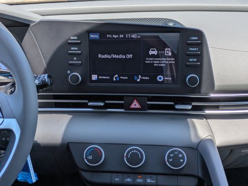 New 2026 Hyundai Elantra SE FWD image 16