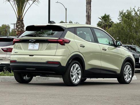 New 2027 Chevrolet Bolt LT w/ Comfort Package FWD image 4