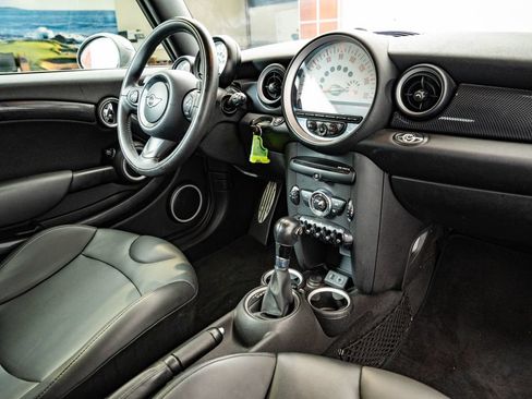 Used 2014 MINI Cooper S FWD image 42