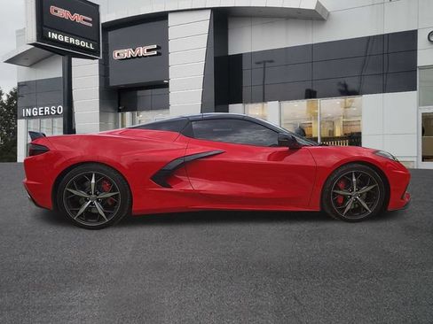 Used 2022 Chevrolet Corvette Stingray Preferred Conv w/ Z51 Performance Package RWD image 26