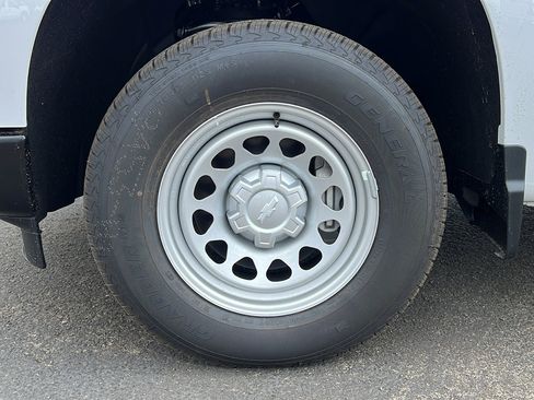 New 2026 Chevrolet Silverado 1500 W/T image 11