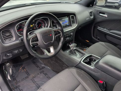 Used 2018 Dodge Charger R/T image 23