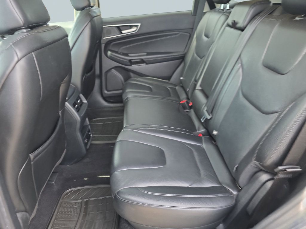 Used 2021 Ford Edge Titanium AWD/4WD image 28