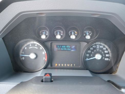 Used 2015 Ford F250 XL w/ Power Equipment Group AWD/4WD image 18