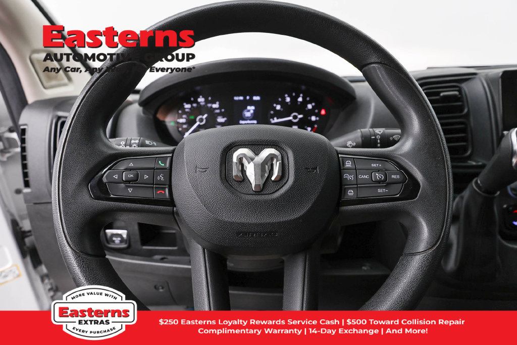 Used 2025 RAM ProMaster 2500 w/ Convenience Group FWD image 11