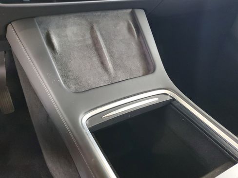 Used 2023 Tesla Model Y AWD image 27