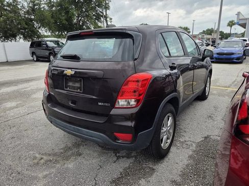Used 2020 Chevrolet Trax LS FWD image 5
