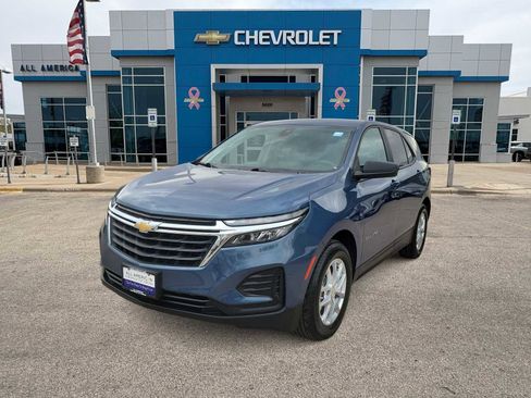 Used 2024 Chevrolet Equinox LS w/ LS Convenience Package FWD image 1