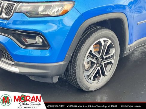Used 2024 Jeep Compass Limited AWD/4WD image 9