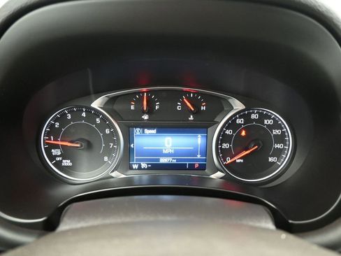 Used 2024 GMC Terrain SLE image 12