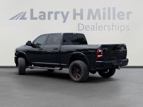Used 2020 RAM 2500 Laramie w/ Night Edition AWD/4WD image 3