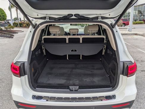 Used 2022 Mercedes-Benz GLB 250 image 14