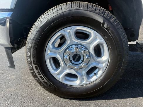 Certified 2025 Ford F350 XLT AWD/4WD image 14