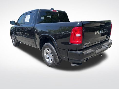 Used 2025 RAM 1500 Big Horn AWD/4WD image 3
