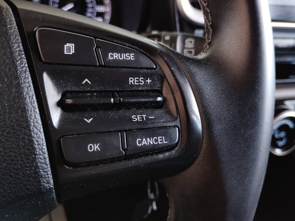 Used 2021 Hyundai Venue SEL FWD image 26