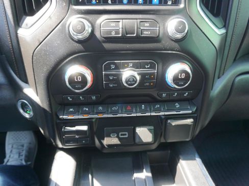 Used 2021 GMC Sierra 1500 AT4 w/ AT4 Value Package AWD/4WD image 26