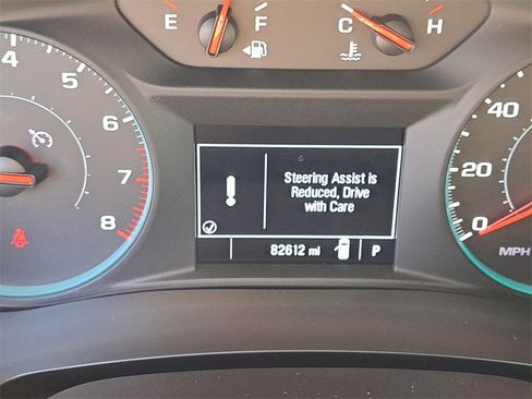 Used 2023 Chevrolet Traverse LT image 9