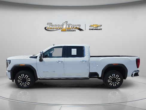 Used 2024 GMC Sierra 2500 Denali Ultimate AWD/4WD image 5