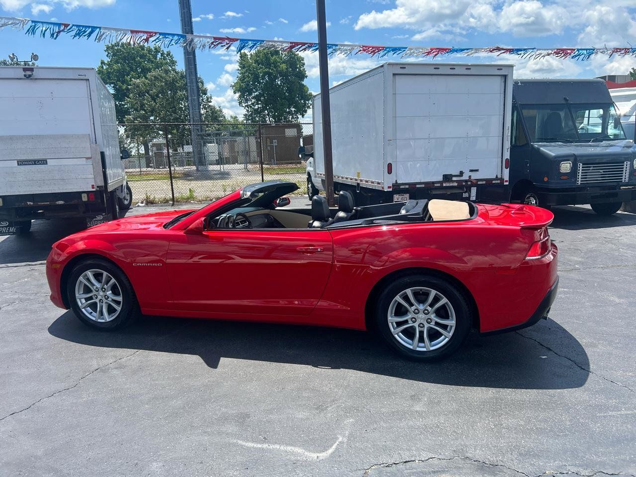 Used 2014 Chevrolet Camaro LT RWD image 9