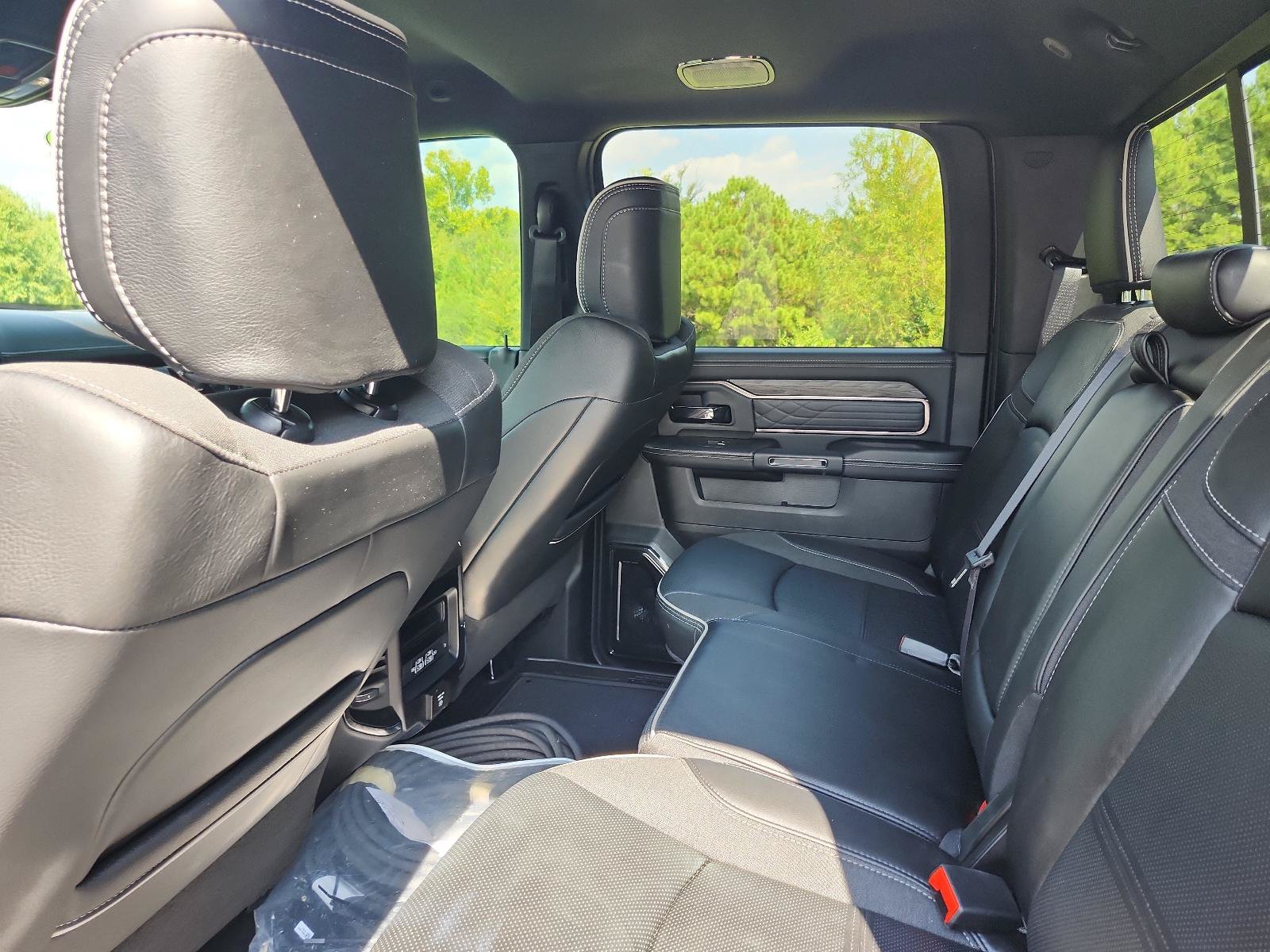 Used 2025 RAM 3500 Limited AWD/4WD image 15