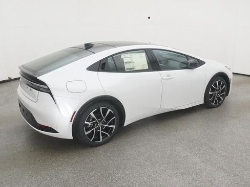 New 2026 Toyota Prius Plug-In Hybrid image 9