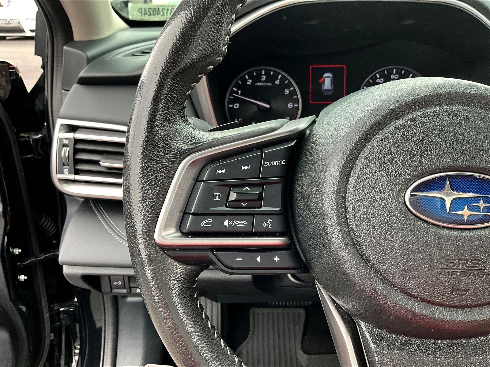 Used 2025 Subaru Outback Limited AWD/4WD image 11