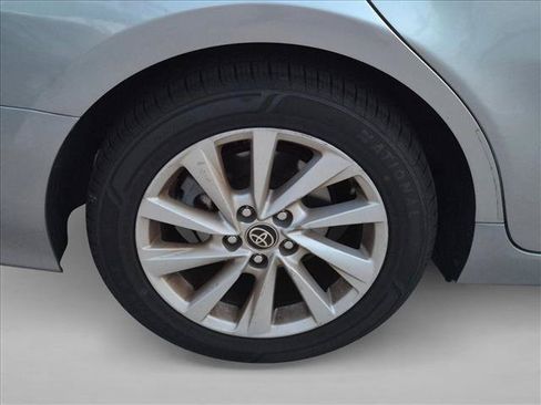 Used 2022 Toyota Camry LE FWD image 6