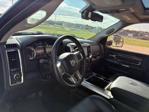 Used 2015 RAM 2500 Laramie AWD/4WD image 16