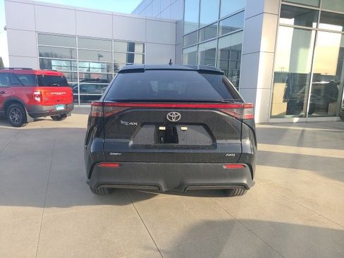 Used 2024 Toyota bZ4X XLE image 6