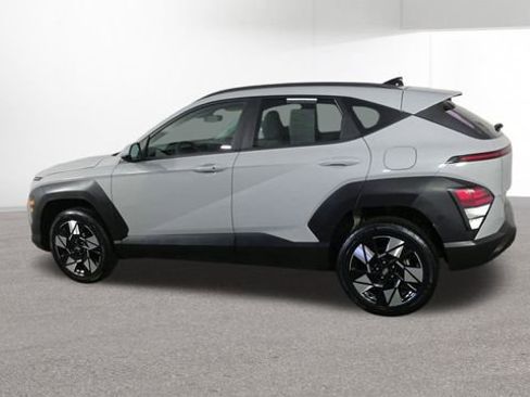 Used 2025 Hyundai Kona SEL AWD/4WD image 6