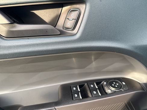 New 2025 Ford Maverick XLT w/ XLT Luxury Package image 25