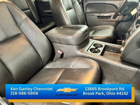Used 2013 Chevrolet Silverado 3500 LTZ AWD/4WD image 21