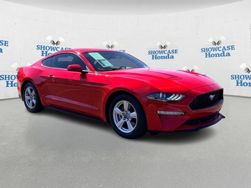 Used 2019 Ford Mustang Coupe image 9