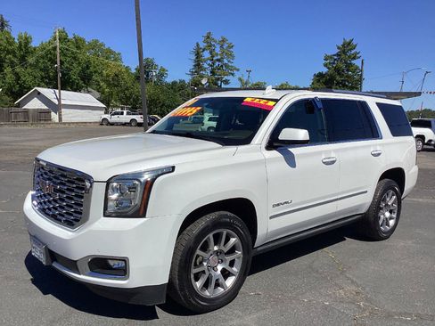 Used 2020 GMC Yukon Denali AWD/4WD image 5