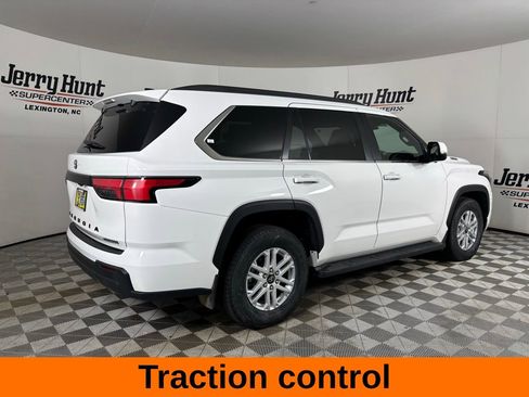 Used 2025 Toyota Sequoia SR5 AWD/4WD image 5