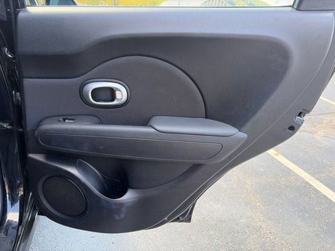 Used 2019 Kia Soul FWD image 26