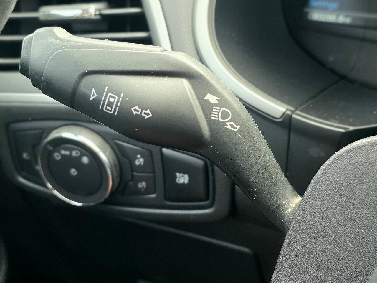 Used 2019 Ford Edge SEL w/ Equipment Group 201A AWD/4WD image 28