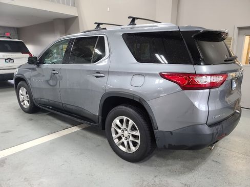 Used 2018 Chevrolet Traverse LT FWD image 7